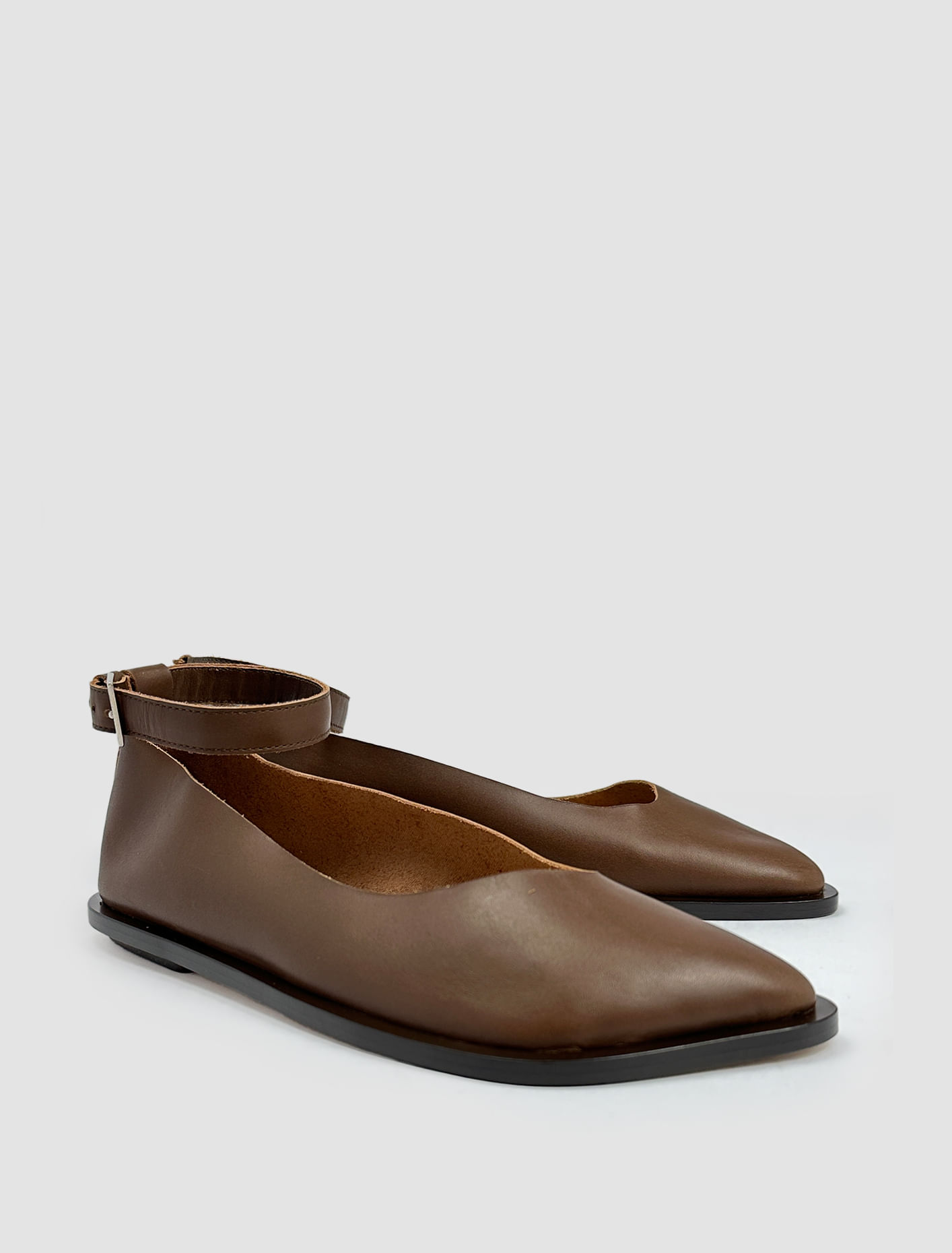 Shop Niccolò Pasqualetti Lobo Flats In Brown