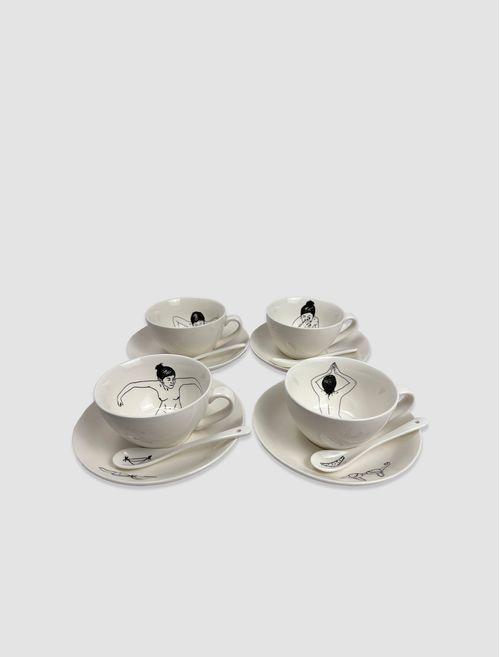 Set of 4 tea cups