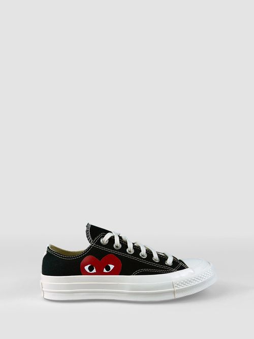 Play Converse Chuck Taylor