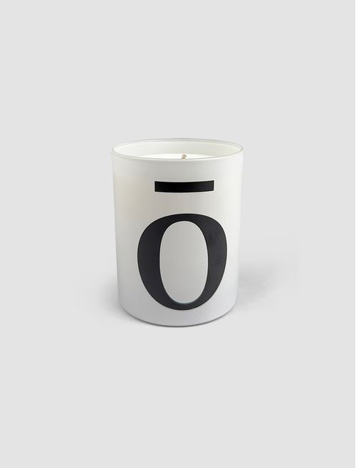 Woodgrain scented candle