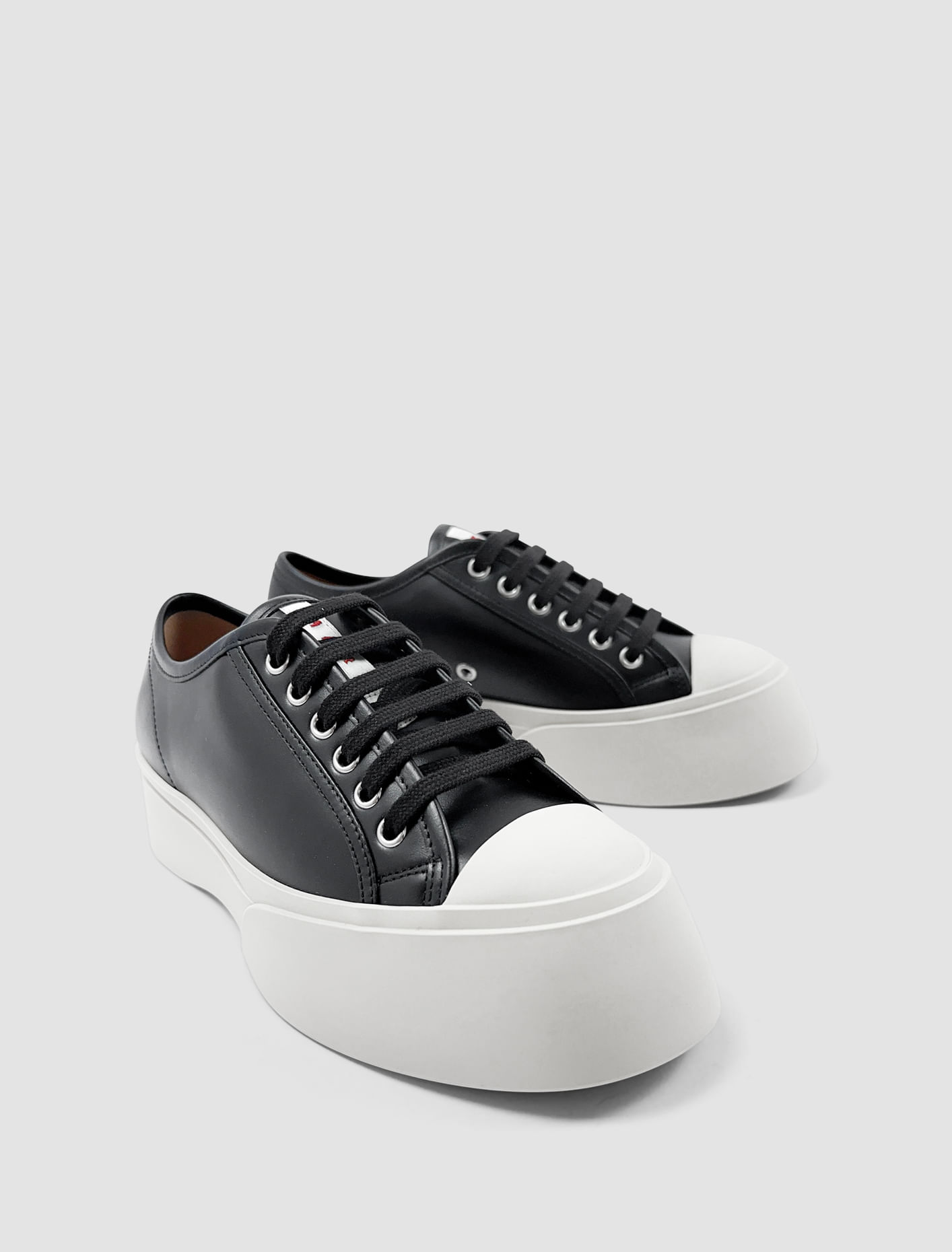 Shop Marni Sneakers Stringate In Nero