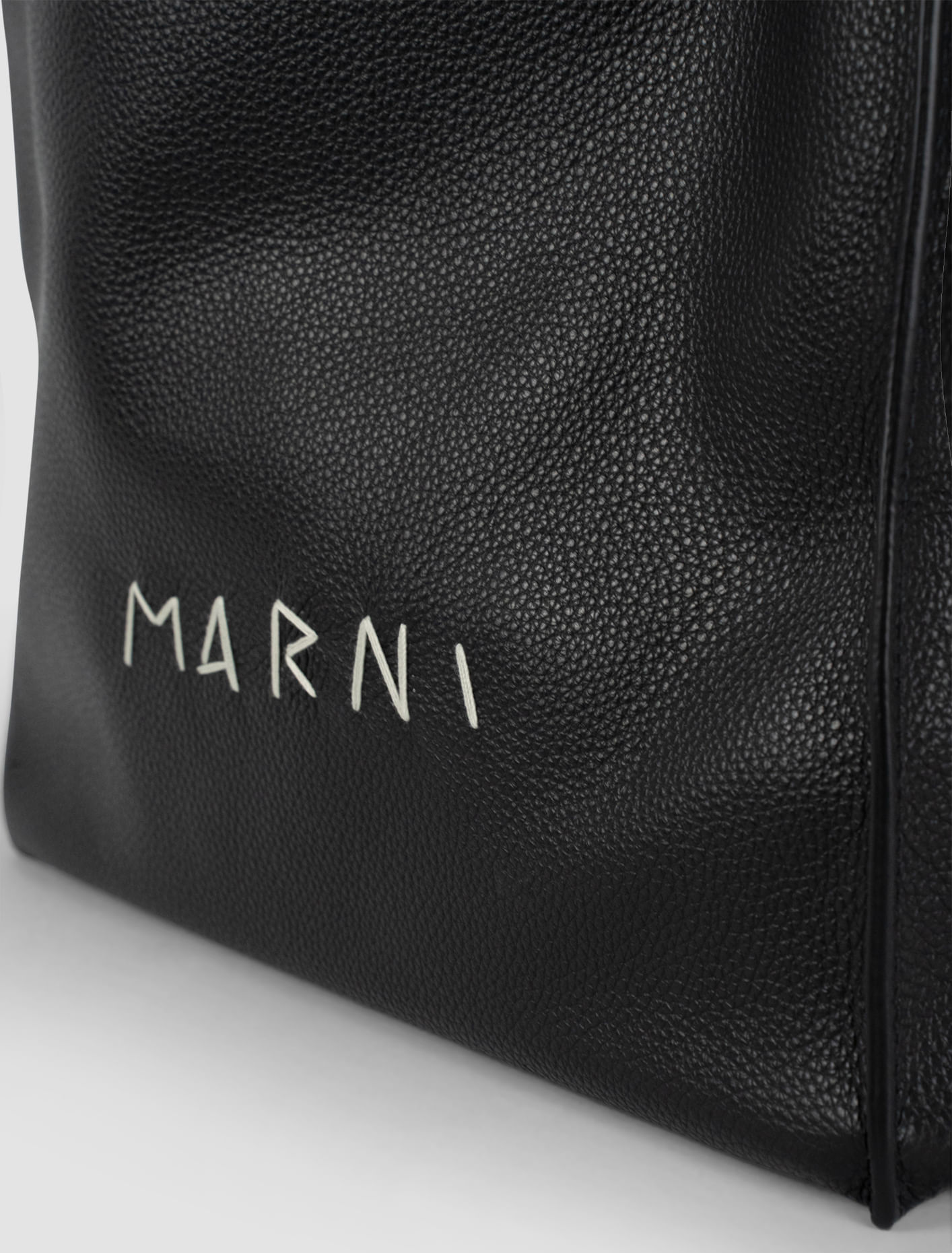 Shop Marni Shopping Bag In Nero