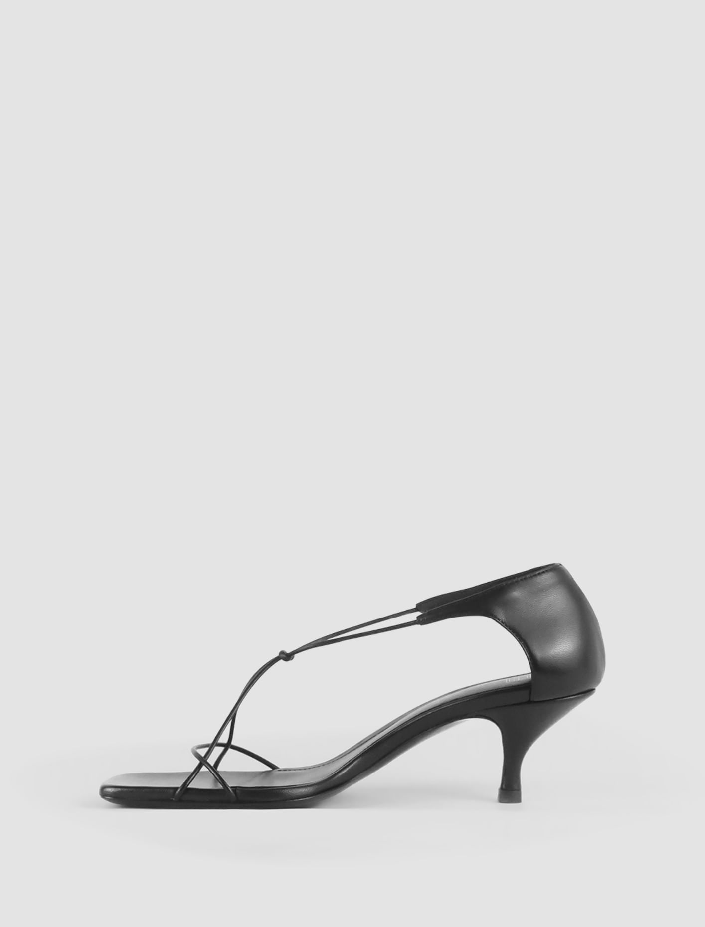 Shop Totême Leather Knot Sandal In Black