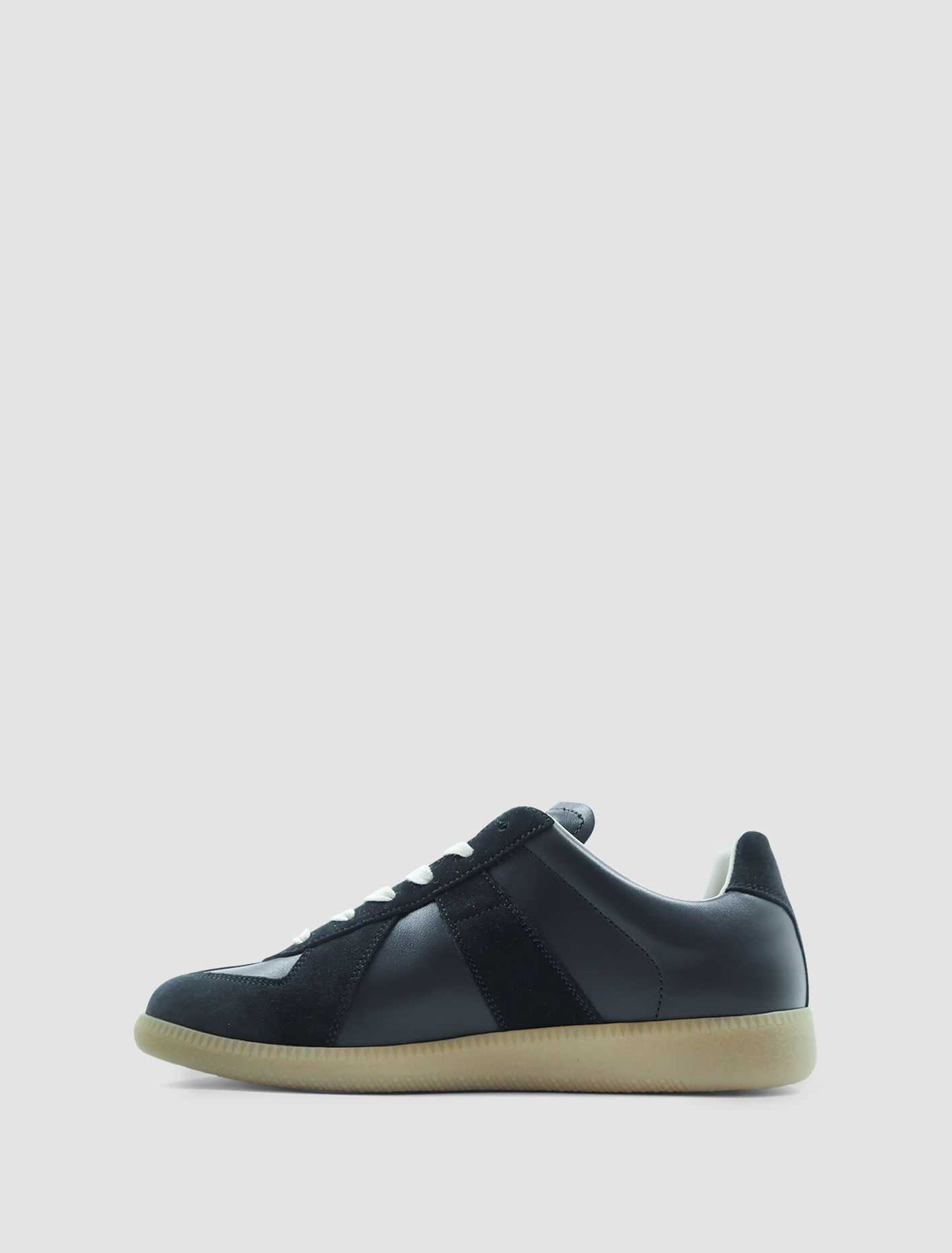 Shop Maison Margiela Sneakers In Black