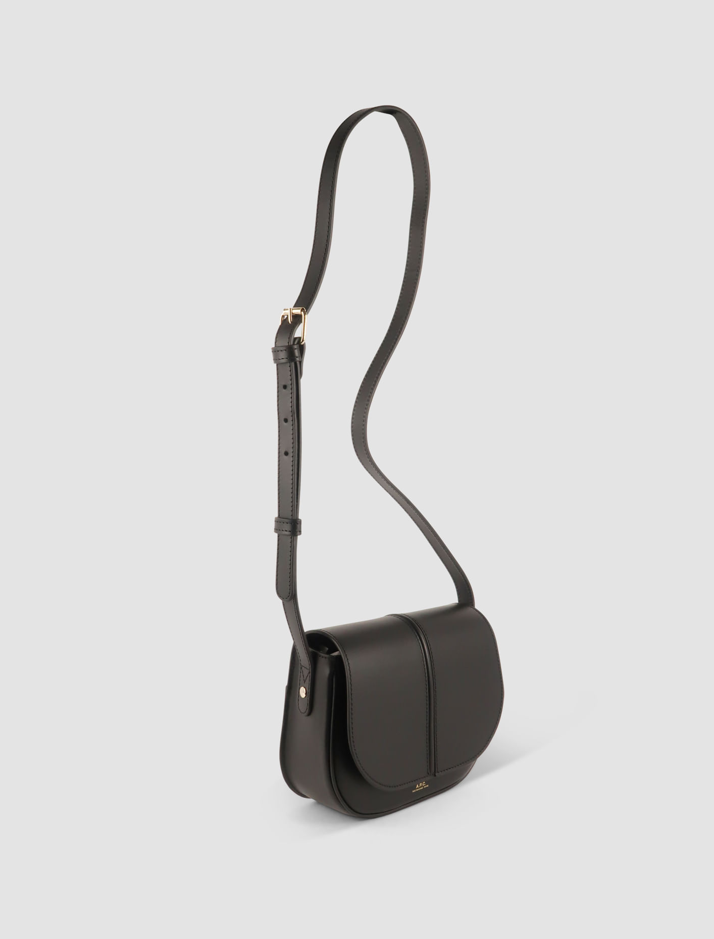 Shop Apc Sac Betty Bag In Nero