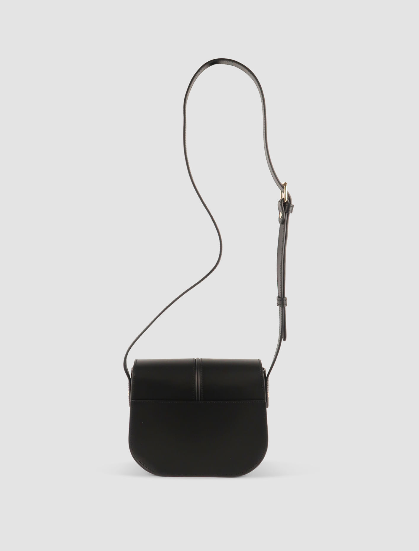 Shop Apc Sac Betty Bag In Nero