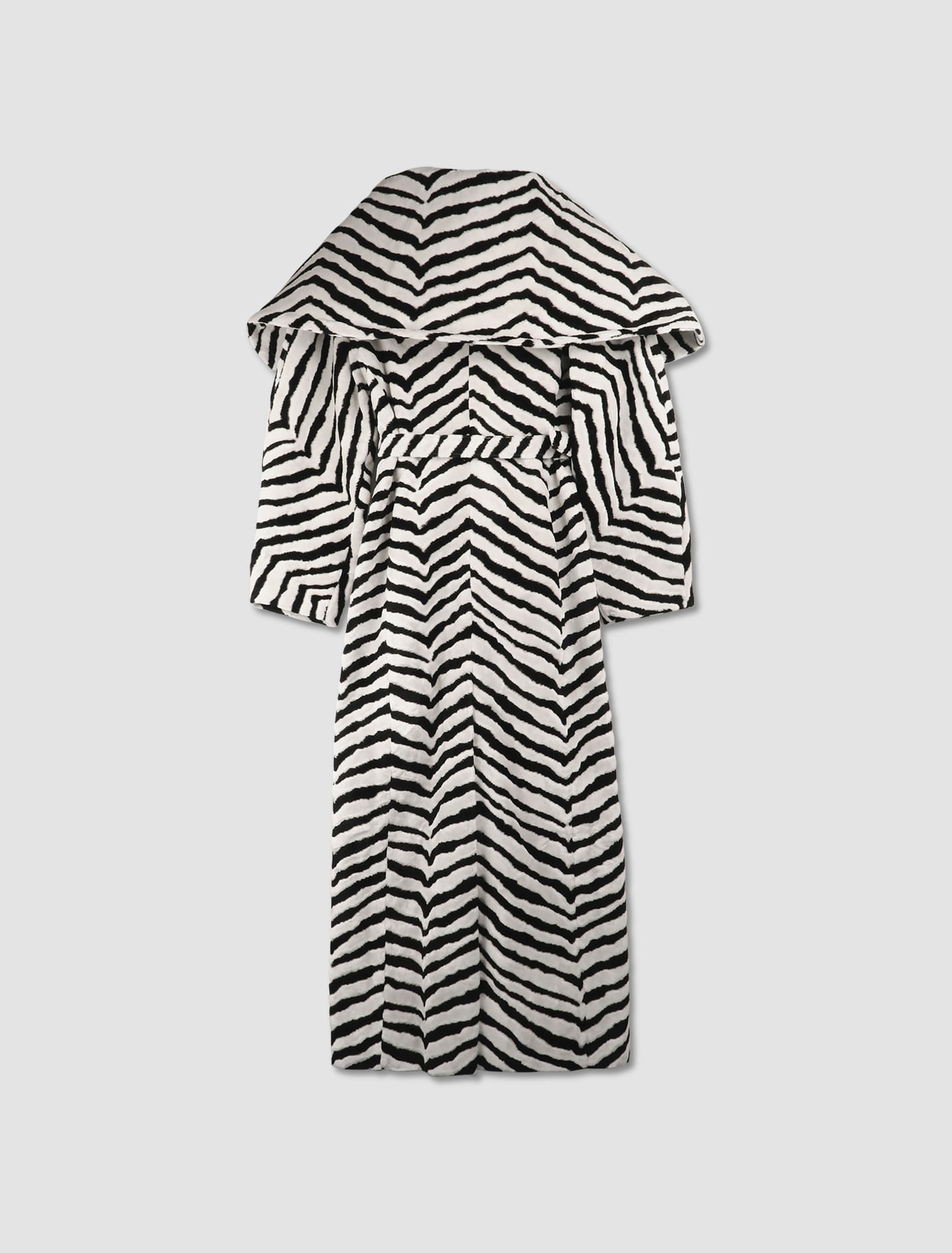 Shop Jacquemus The Caruso Coat In Jacquard Zebra Velvet Bla