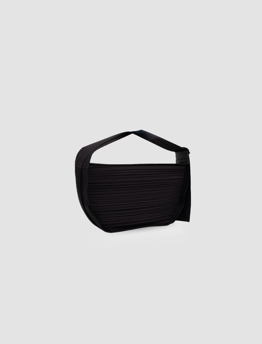 Shop Issey Miyake Pleated Bag In Nero