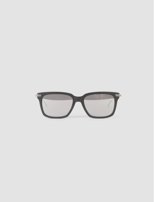 Rectangular sunglasses