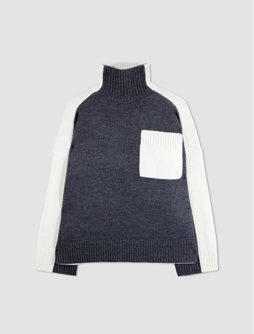 Patch pocket sweater